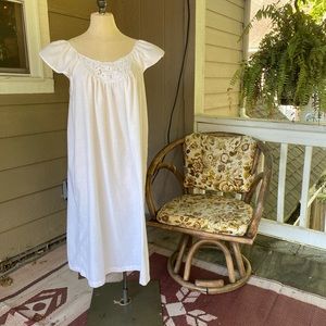 Vintage 70’s White Nightgown Dress